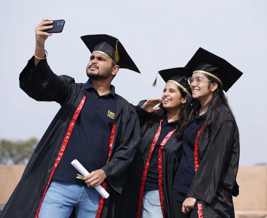 Dazzling Institute Of Graphic Designing